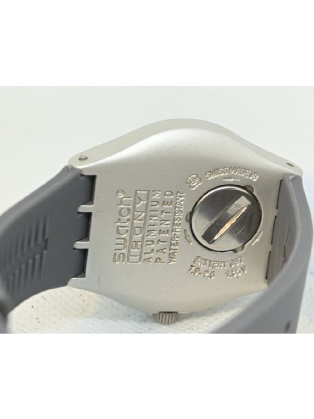 2001 Swatch Irony Falling Star YLS1011 Blue Sun-Brushed Dial Watch 33mm - Picture 10 of 11